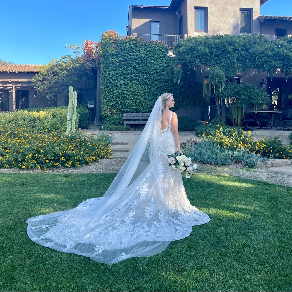 Martina Liana Wedding Gown